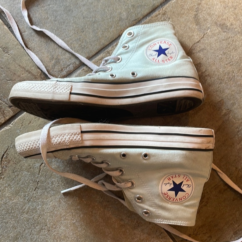 Converse light mint color